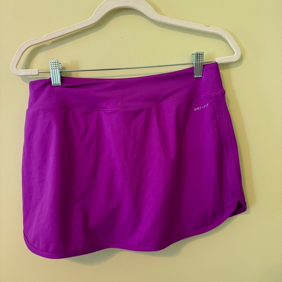 EUC Nike Purple Tennis Skort. Medium. - Picture 2 of 4